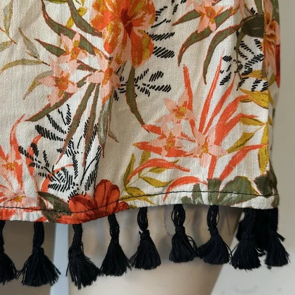 Bohemian blouse XL Style Co. tassel bottom NwT - Picture 4 of 5
